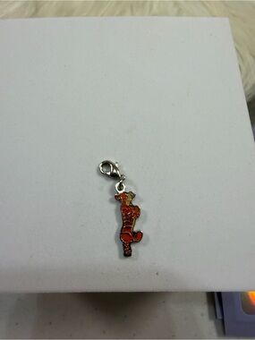 💙3/$20💙 Disney Orange Tigger Bracelet Charm